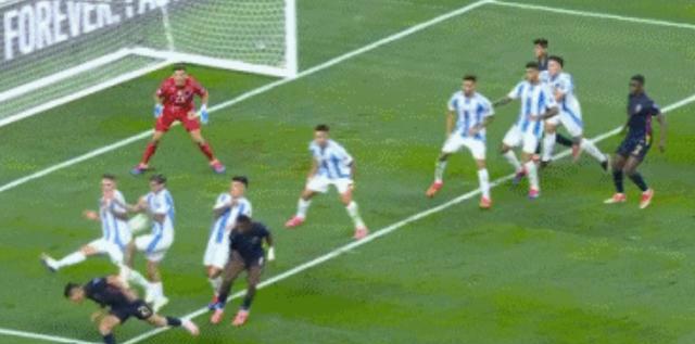 米兰电竞-阿根廷vs厄瓜多尔梅西